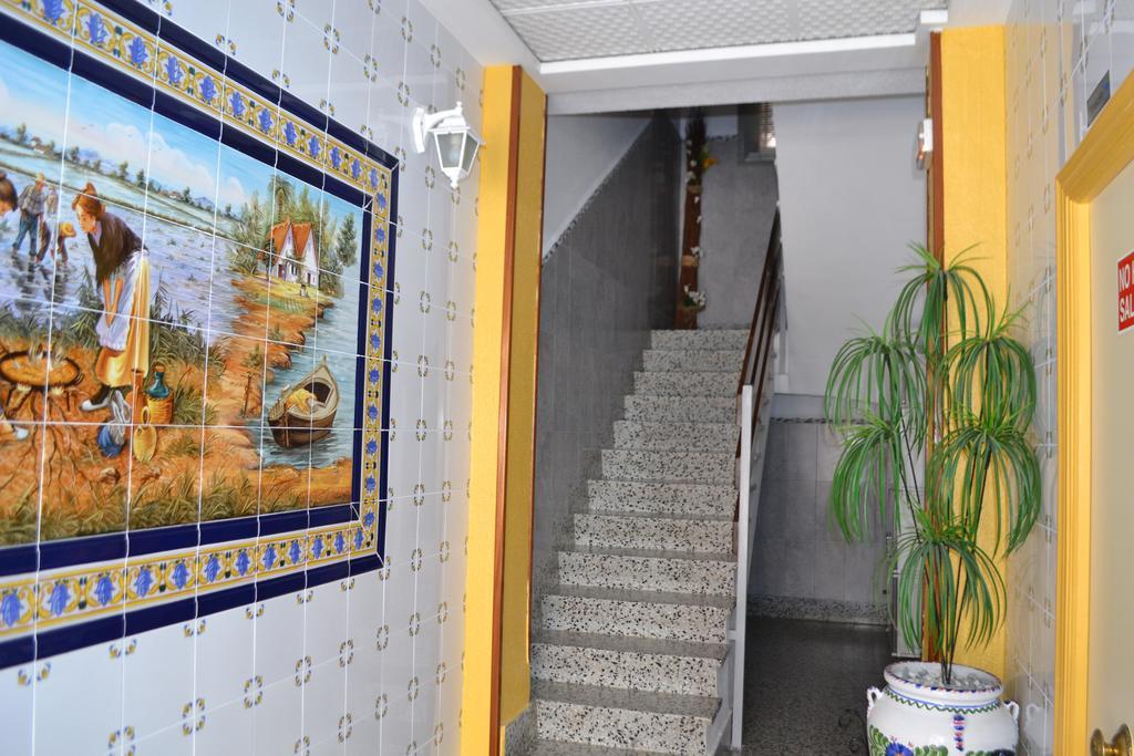 Hostal La Pilarica ปาเตร์นา ภายนอก รูปภาพ