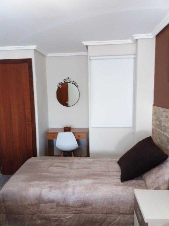 Hostal La Pilarica ปาเตร์นา ภายนอก รูปภาพ