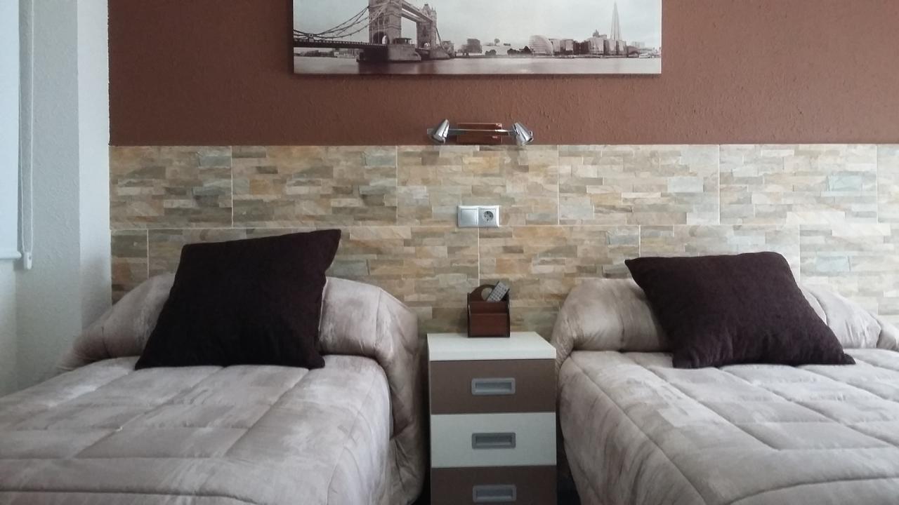 Hostal La Pilarica ปาเตร์นา ภายนอก รูปภาพ