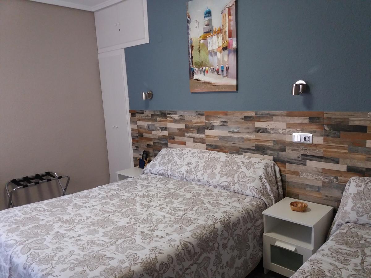 Hostal La Pilarica ปาเตร์นา ภายนอก รูปภาพ