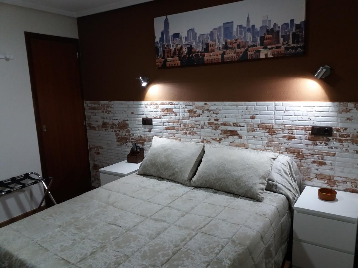 Hostal La Pilarica ปาเตร์นา ภายนอก รูปภาพ
