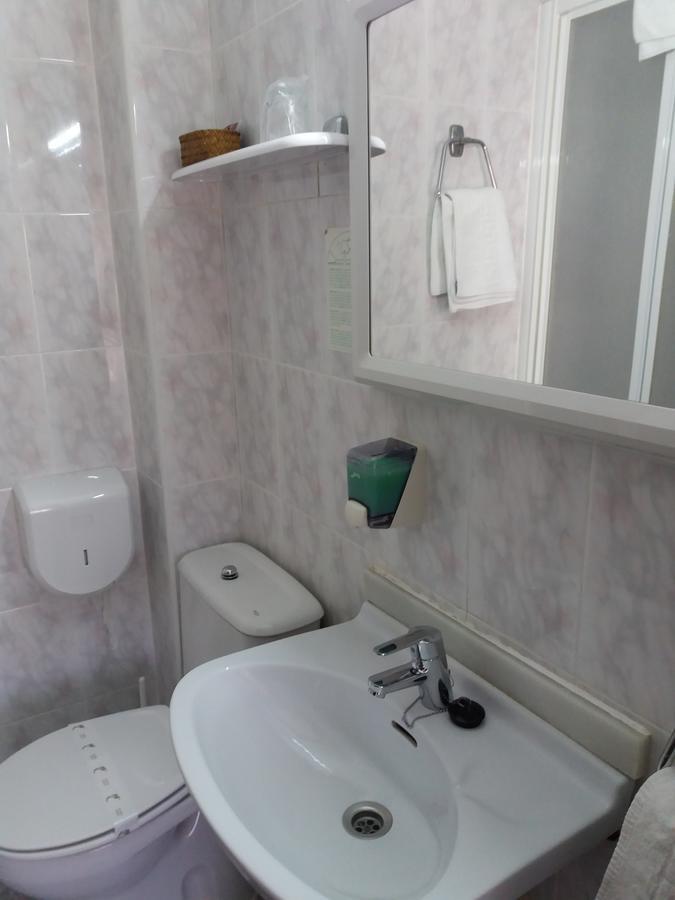 Hostal La Pilarica ปาเตร์นา ภายนอก รูปภาพ