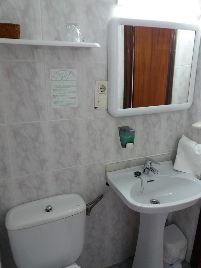 Hostal La Pilarica ปาเตร์นา ภายนอก รูปภาพ
